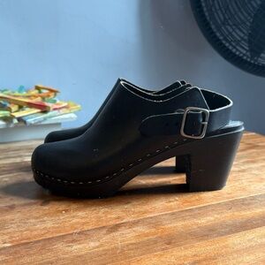 Bryr Monochome Moto Clogs